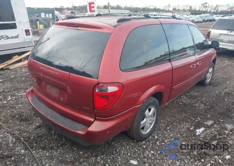 2005 Dodge Grand Caravan Sxt from USA, damaged, VIN 2D8GP44L55R461702